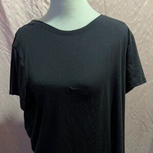 Slightly worn Black Athleta tshirt SZ XL